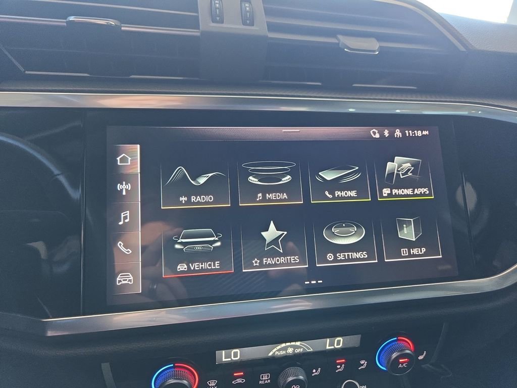 Used 2024 Audi Q3 2.0T Premium image 24