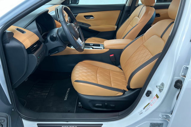 Used 2025 Nissan Sentra SV w/ SV Premium Package image 17