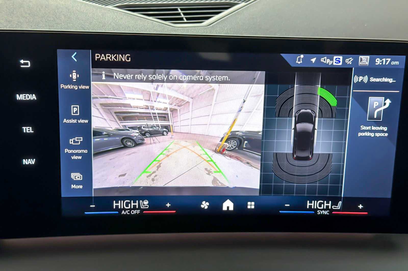 Used 2025 BMW 228i xDrive w/ Premium Package image 18