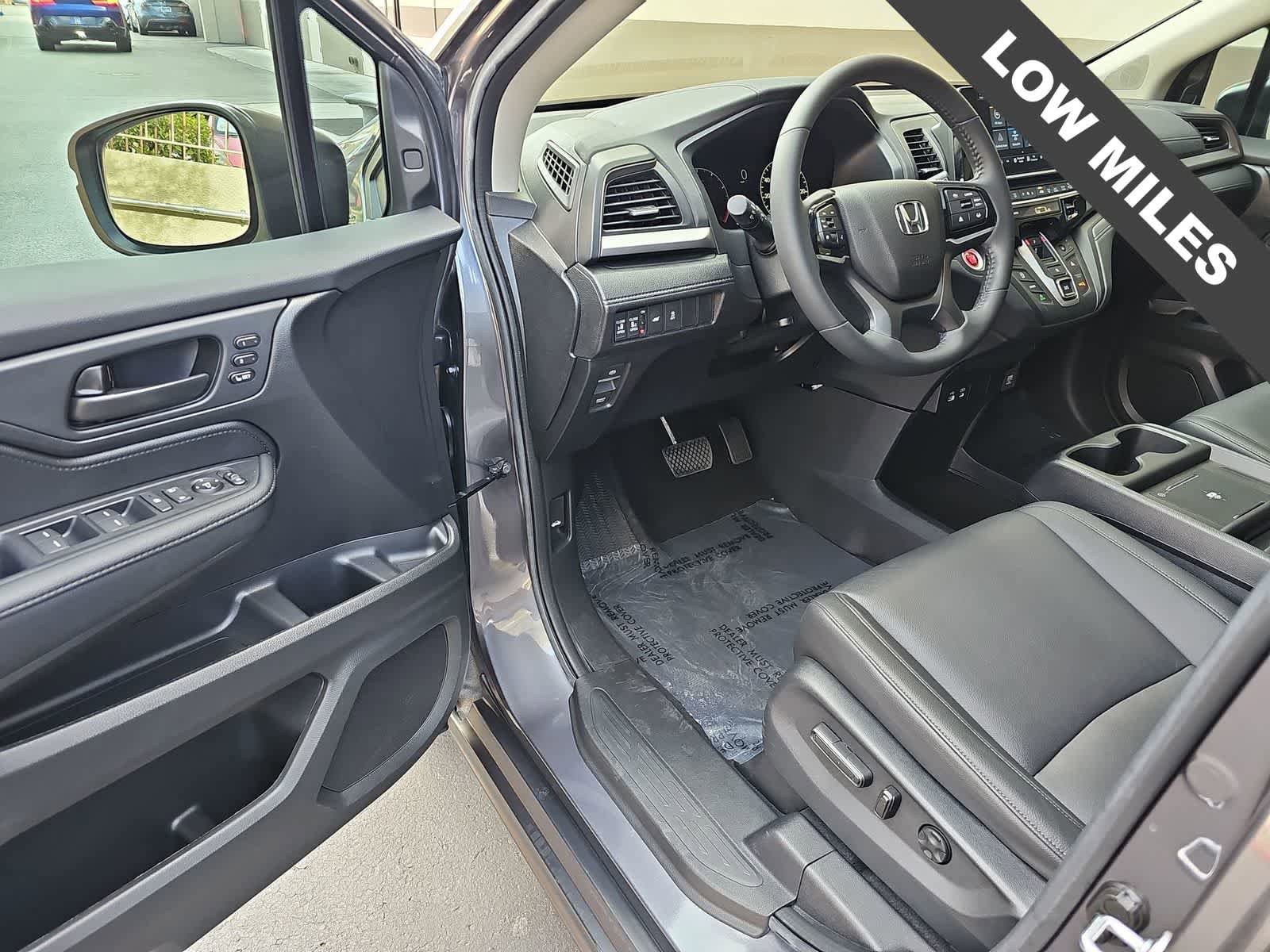 Used 2025 Honda Odyssey EX-L image 10
