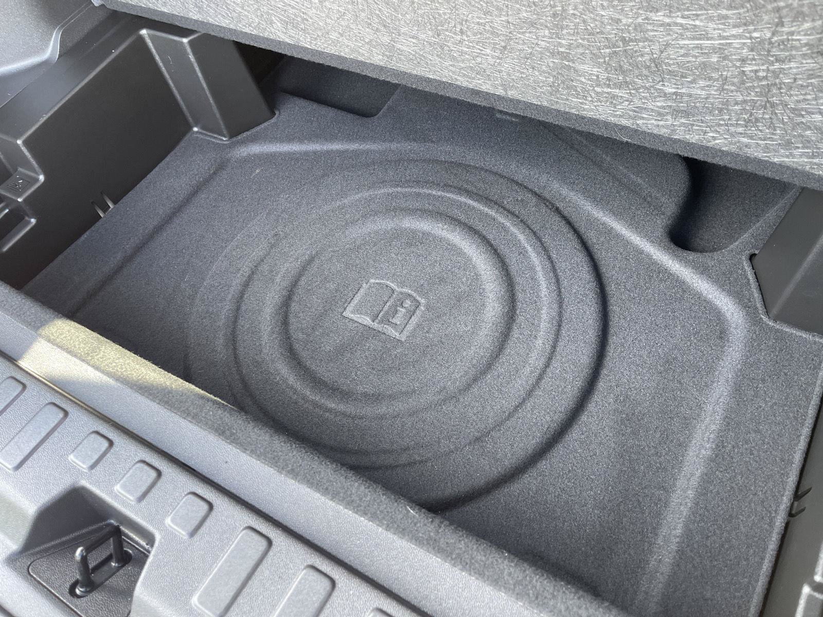 Used 2024 Chevrolet Equinox LT w/ LPO, Floor Liner Package FWD image 38