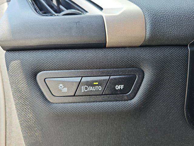 New 2026 BMW iX xDrive60 w/ Premium Package image 26