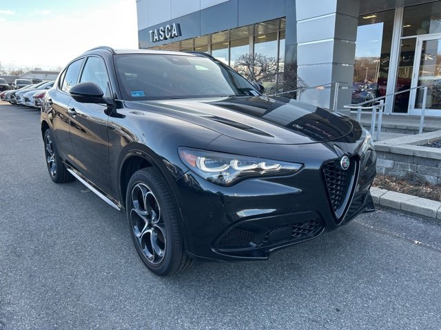 Used 2024 Alfa Romeo Stelvio Veloce
