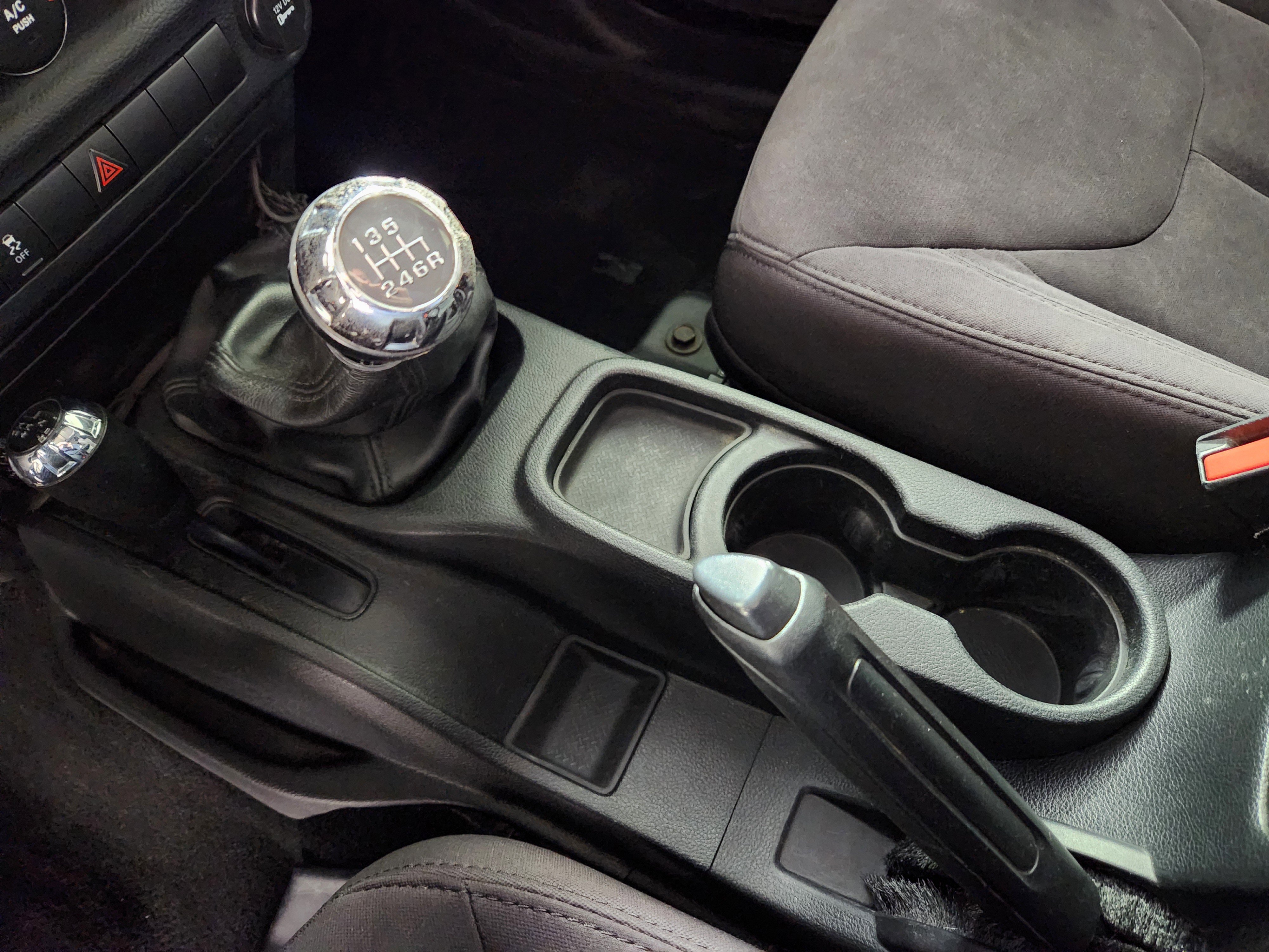 Used 2013 Jeep Wrangler Unlimited Sport image 26