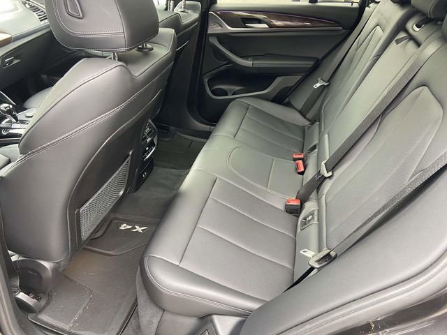 Used 2022 BMW X4 xDrive30i w/ Parking Assistance Package AWD/4WD image 15