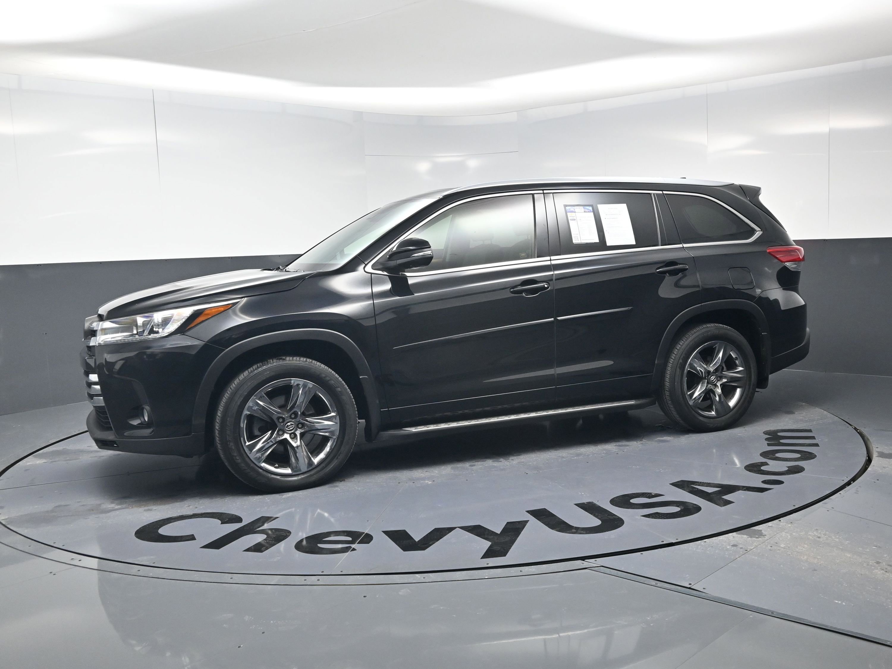 Used 2018 Toyota Highlander Limited Platinum w/ Protection Package #3 image 6