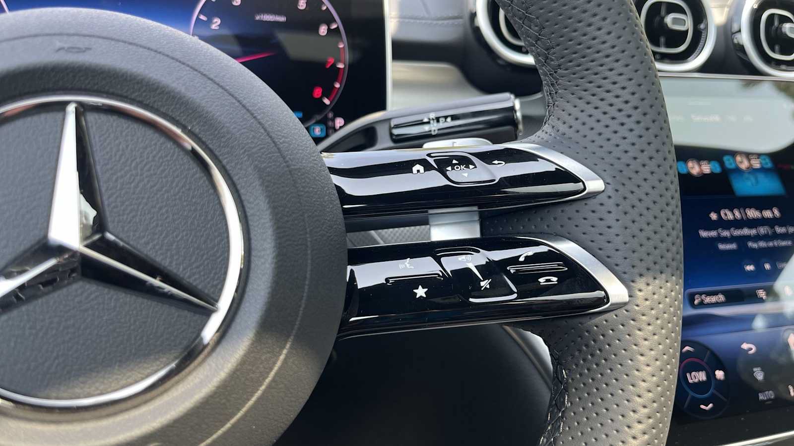 New 2026 Mercedes-Benz C 300 4MATIC Sedan image 38