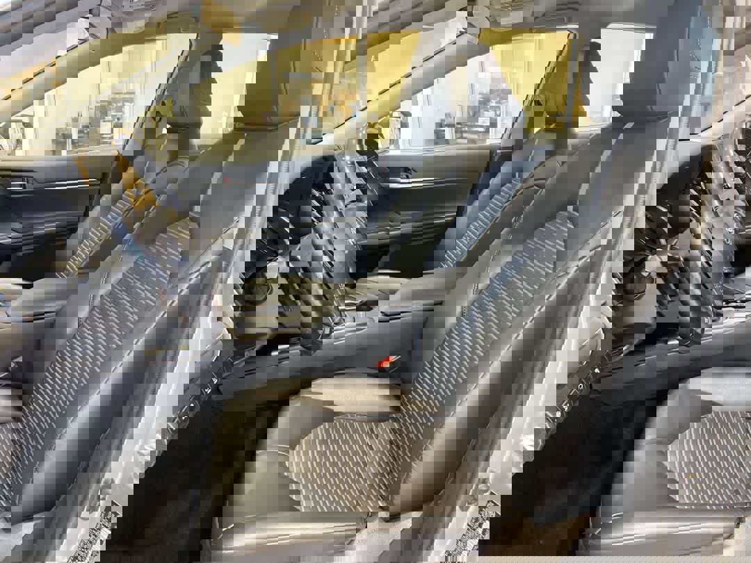 Used 2023 Toyota Camry SE image 11