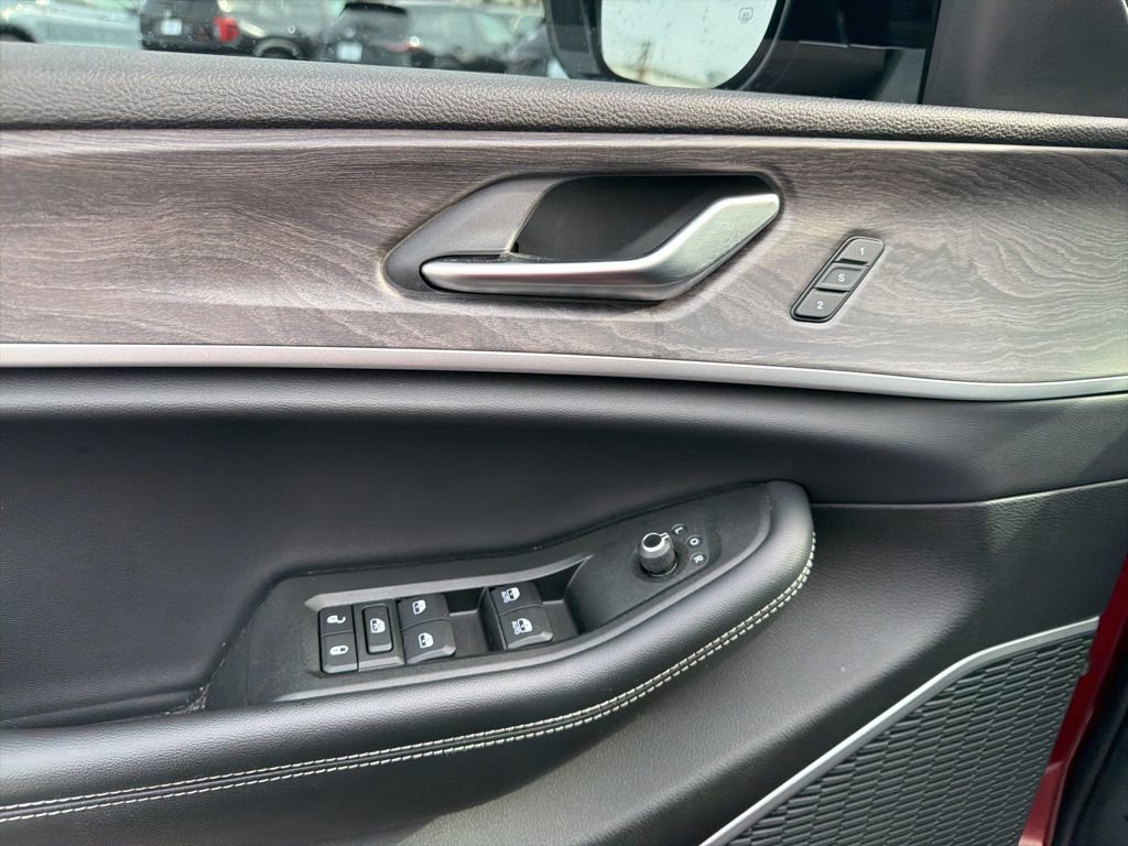 Used 2021 Jeep Grand Cherokee L Limited image 30