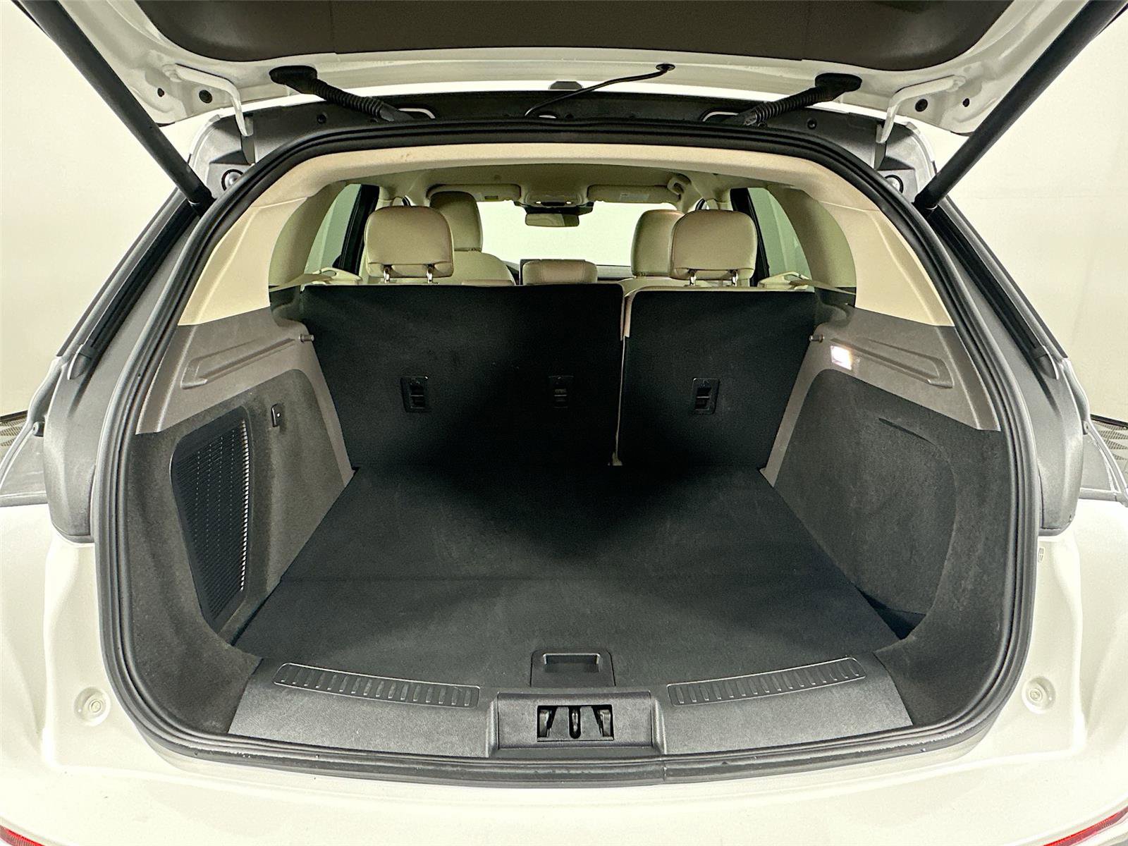 Used 2023 Lincoln Corsair Reserve image 25