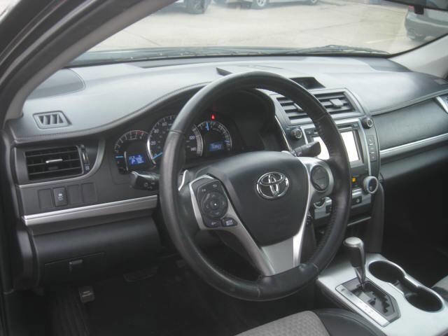 Used 2012 Toyota Camry SE image 15