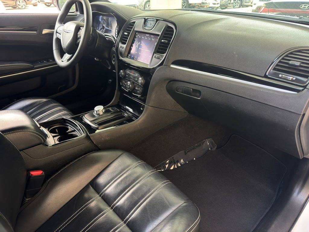 Used 2023 Chrysler 300 S RWD image 18