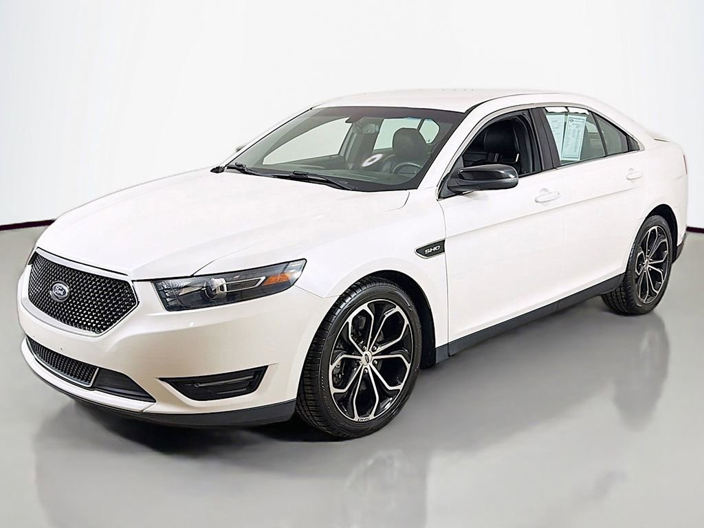 Used 2016 Ford Taurus SHO image 5