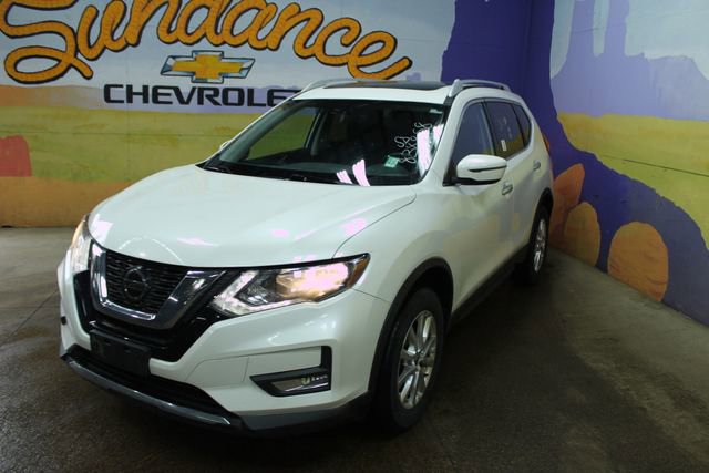 Used 2018 Nissan Rogue SV image 4