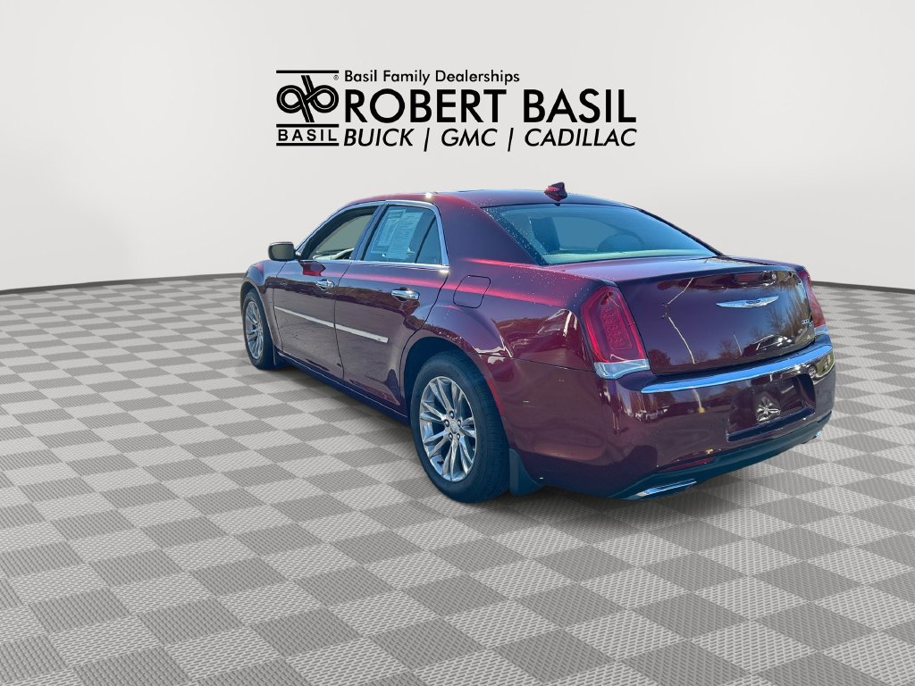 Used 2016 Chrysler 300 C w/ Safetytec Plus Group RWD image 6