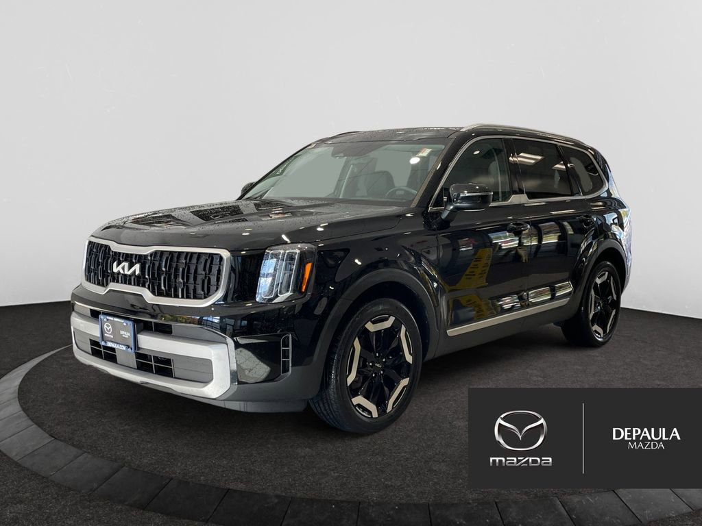 Used 2023 Kia Telluride EX w/ EX Captain's Chair Package