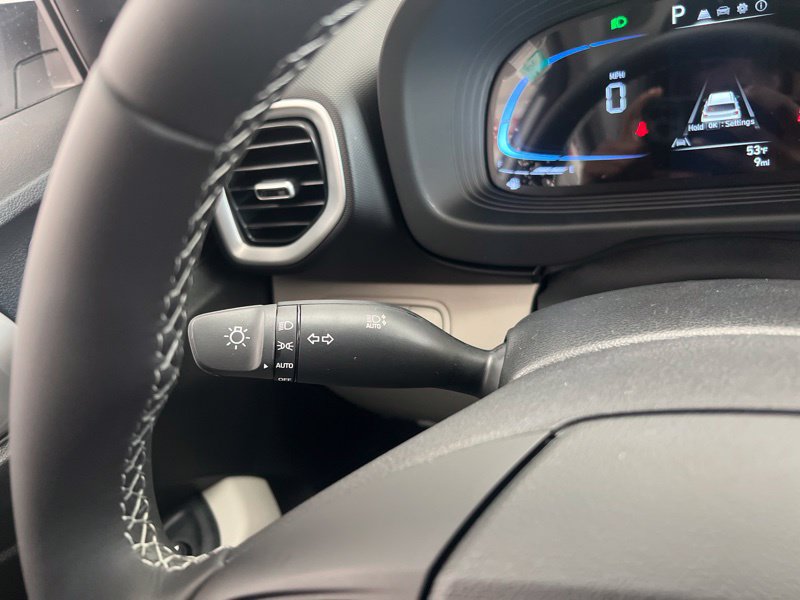 New 2026 Hyundai Venue SEL FWD image 19