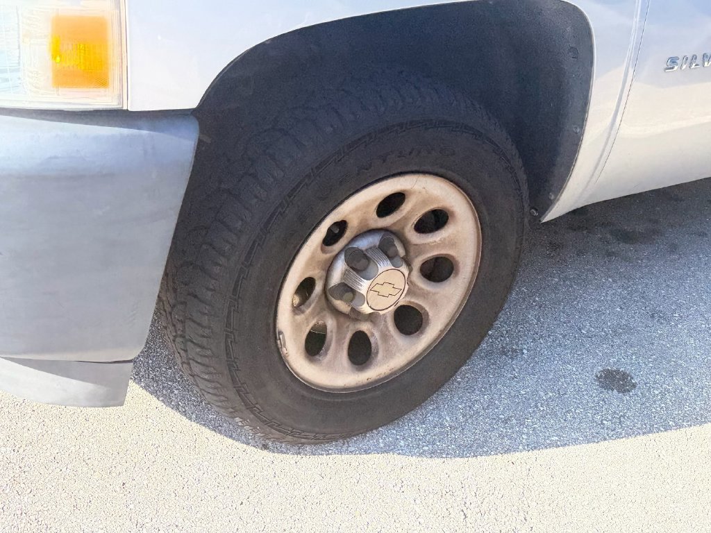 Used 2012 Chevrolet Silverado 1500 W/T RWD image 6