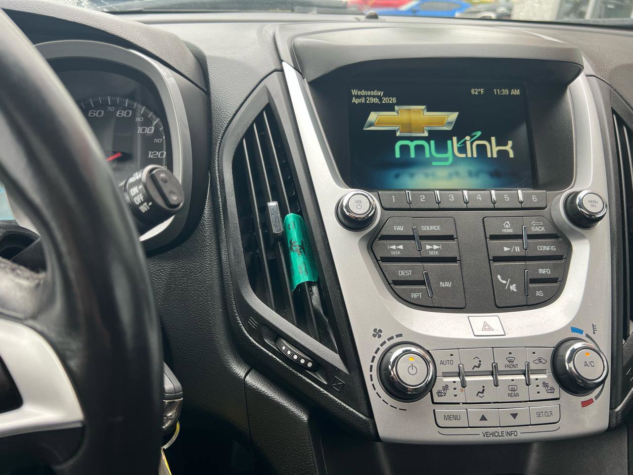 Used 2016 Chevrolet Equinox LTZ w/ Enhanced Convenience Package FWD image 21