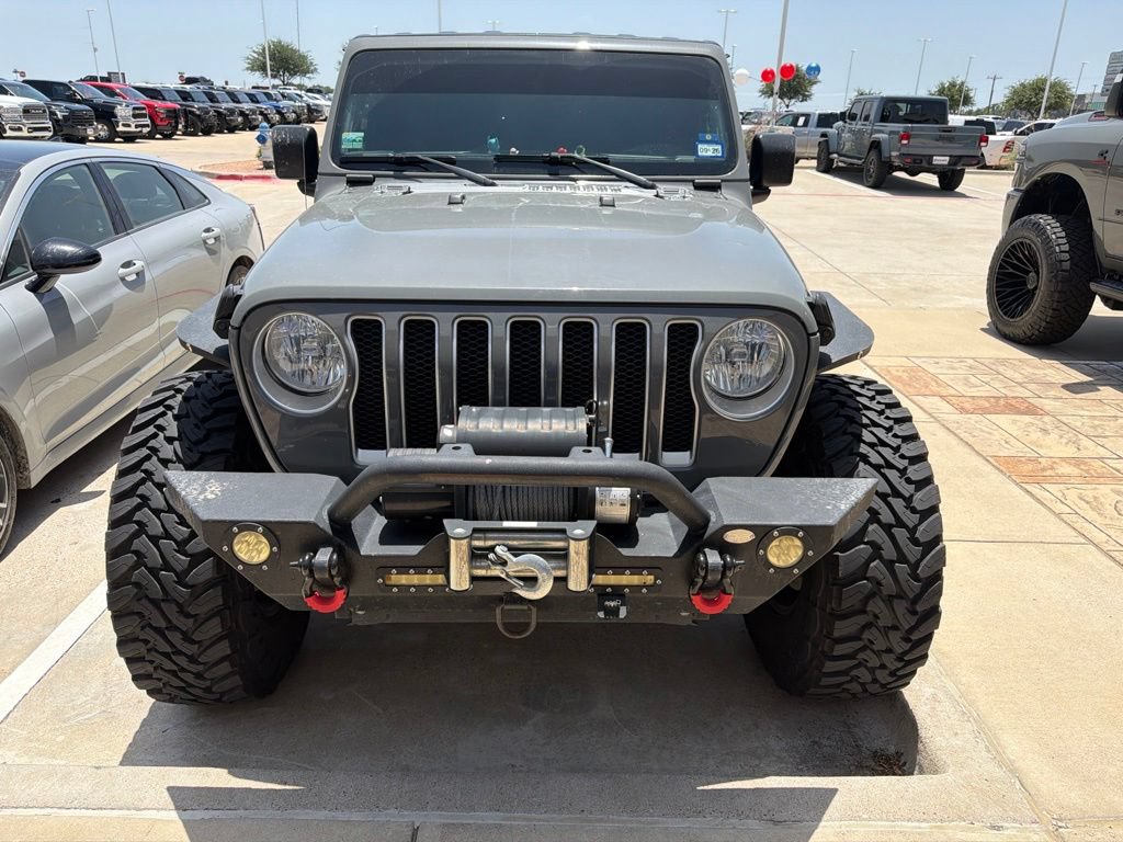 Used 2018 Jeep Wrangler Unlimited Sahara AWD/4WD image 12