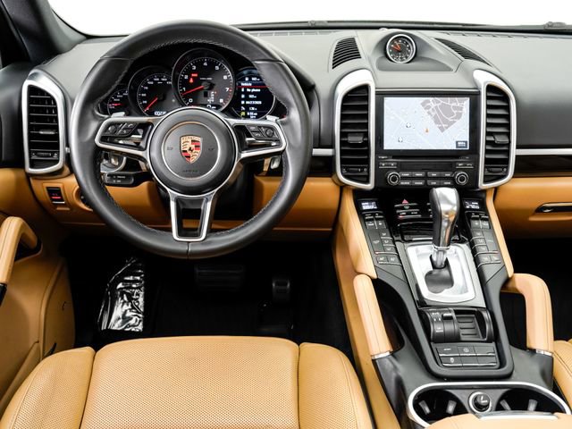 Used 2017 Porsche Cayenne Platinum Edition AWD/4WD image 17