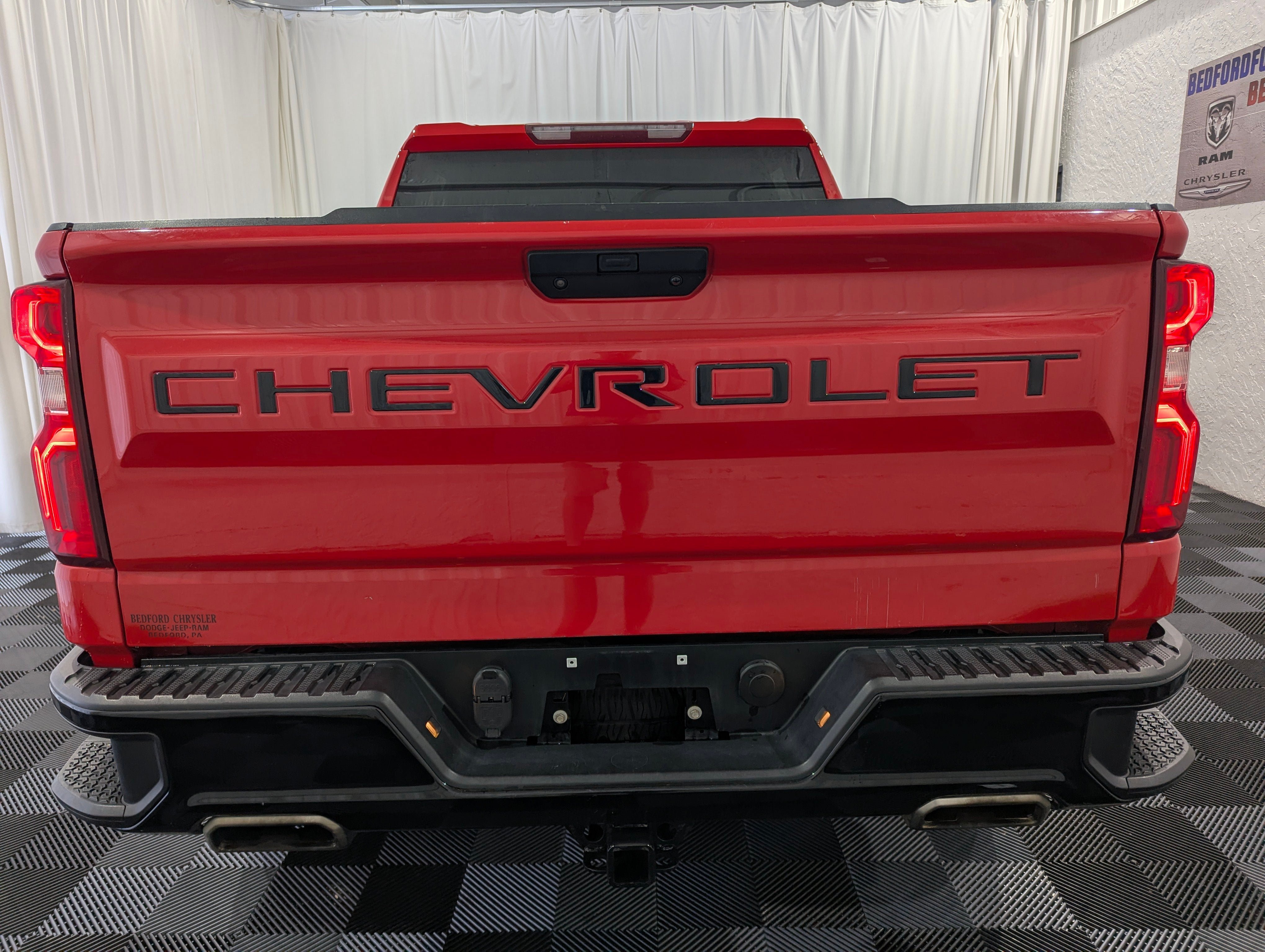 Used 2019 Chevrolet Silverado 1500 Custom Trail Boss w/ Custom Convenience Package AWD/4WD image 9