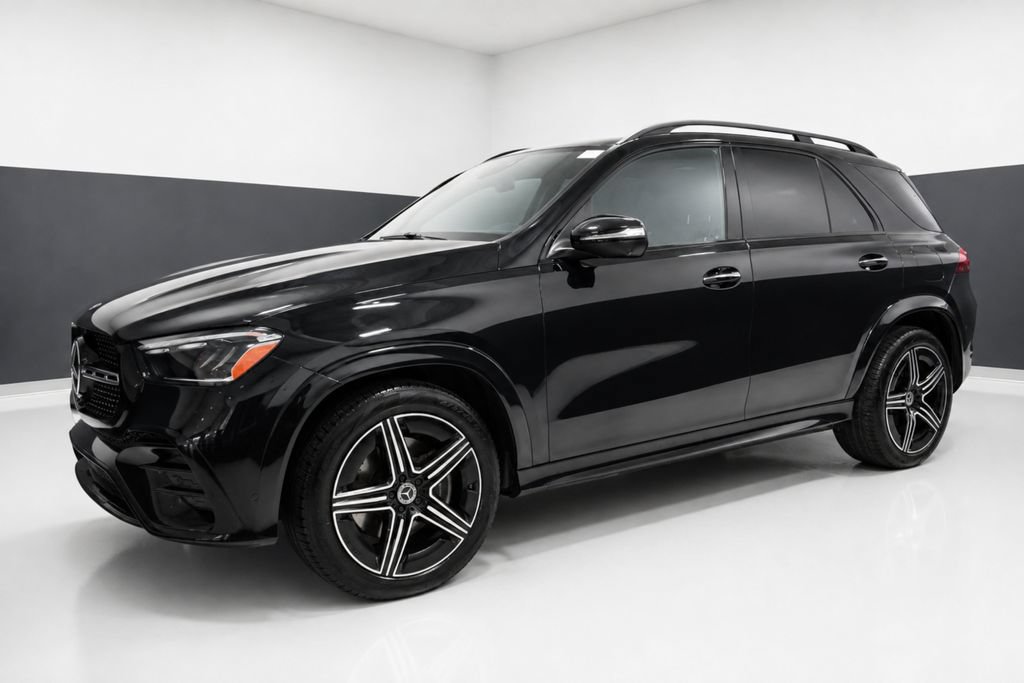 Used 2025 Mercedes-Benz GLE 450e 4MATIC image 2