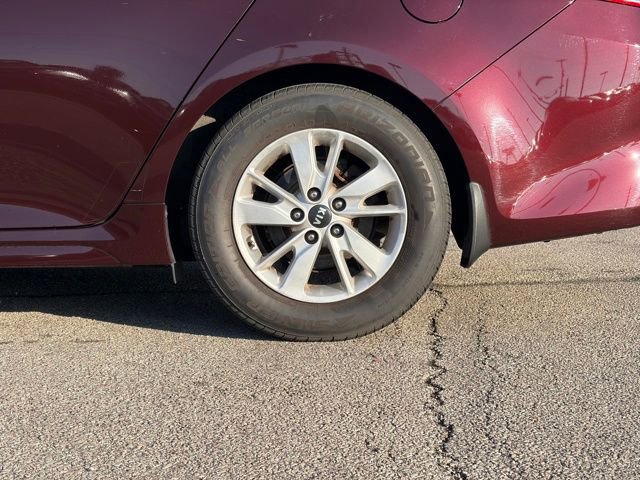 Used 2017 Kia Optima LX image 24