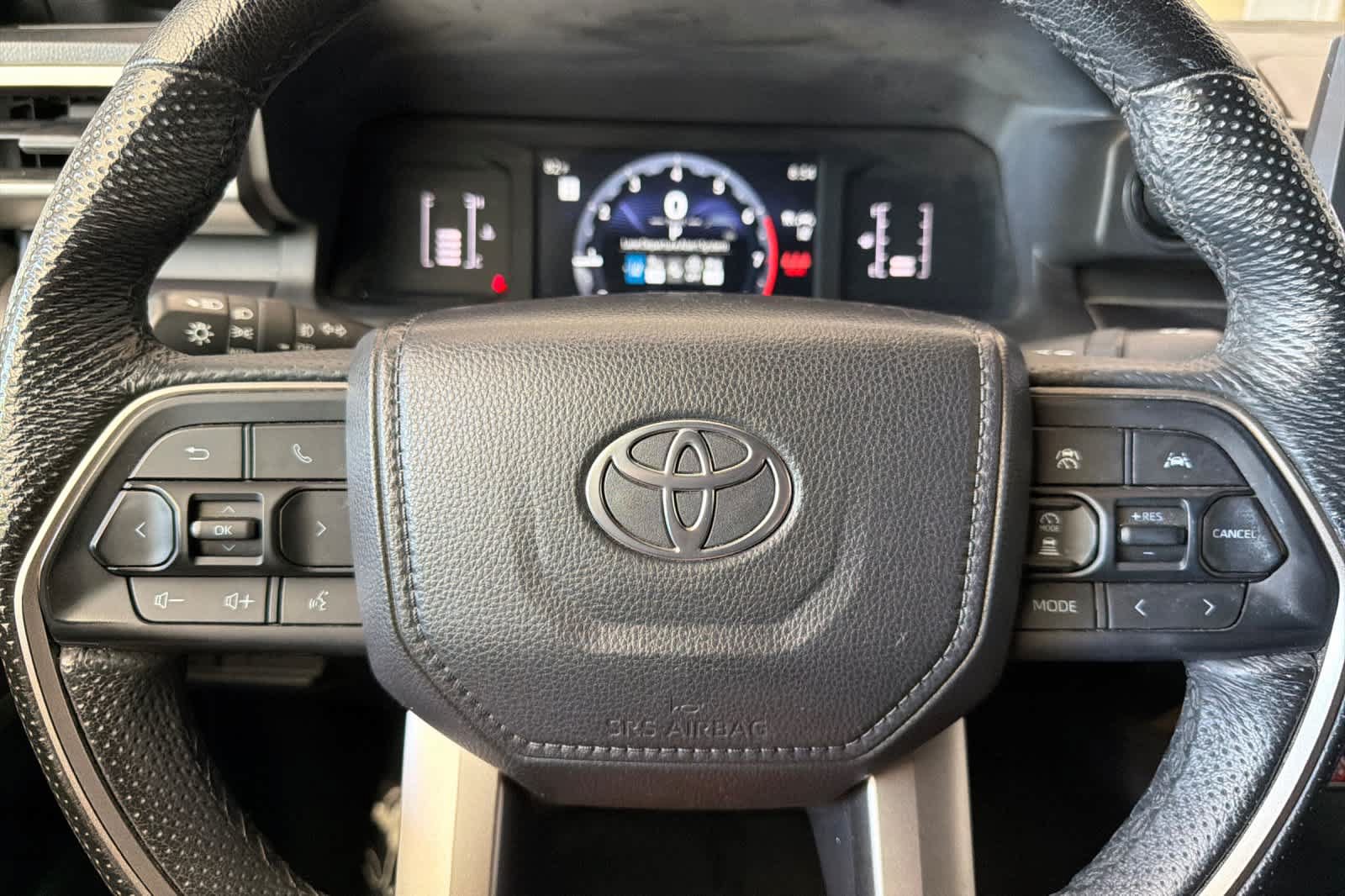 Used 2024 Toyota Tacoma SR5 AWD/4WD image 23