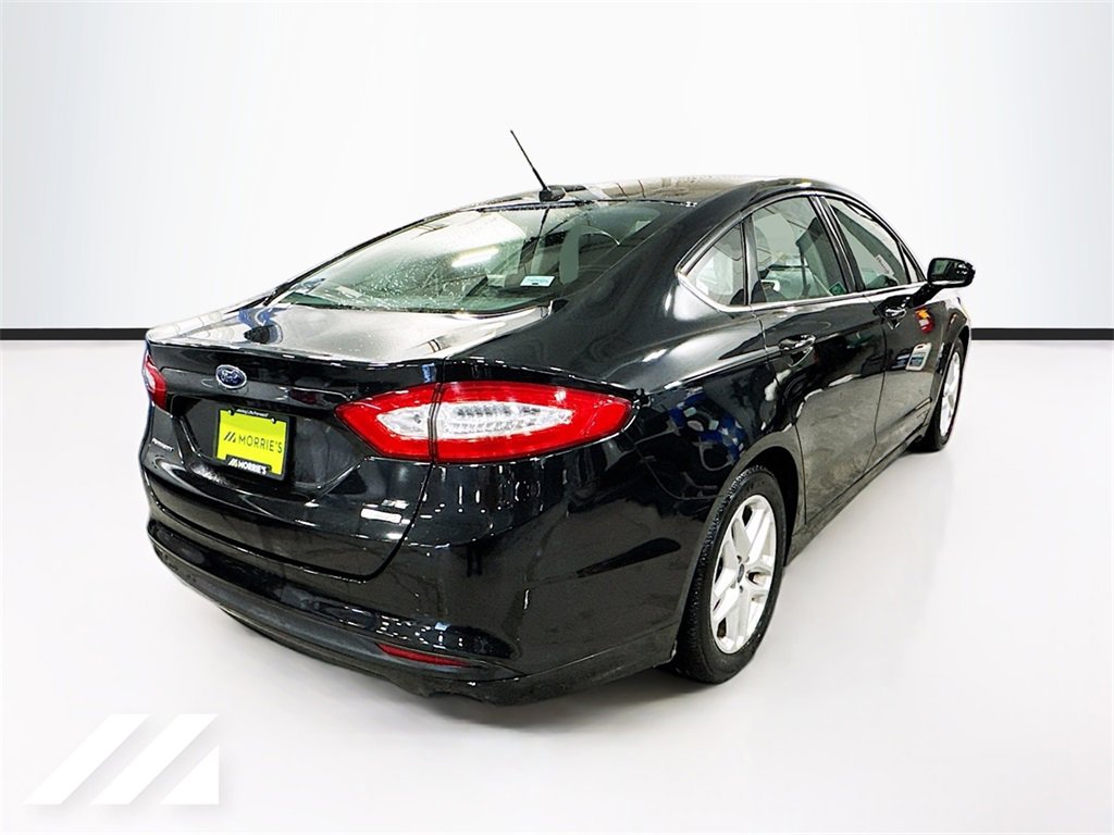 Used 2015 Ford Fusion SE image 5