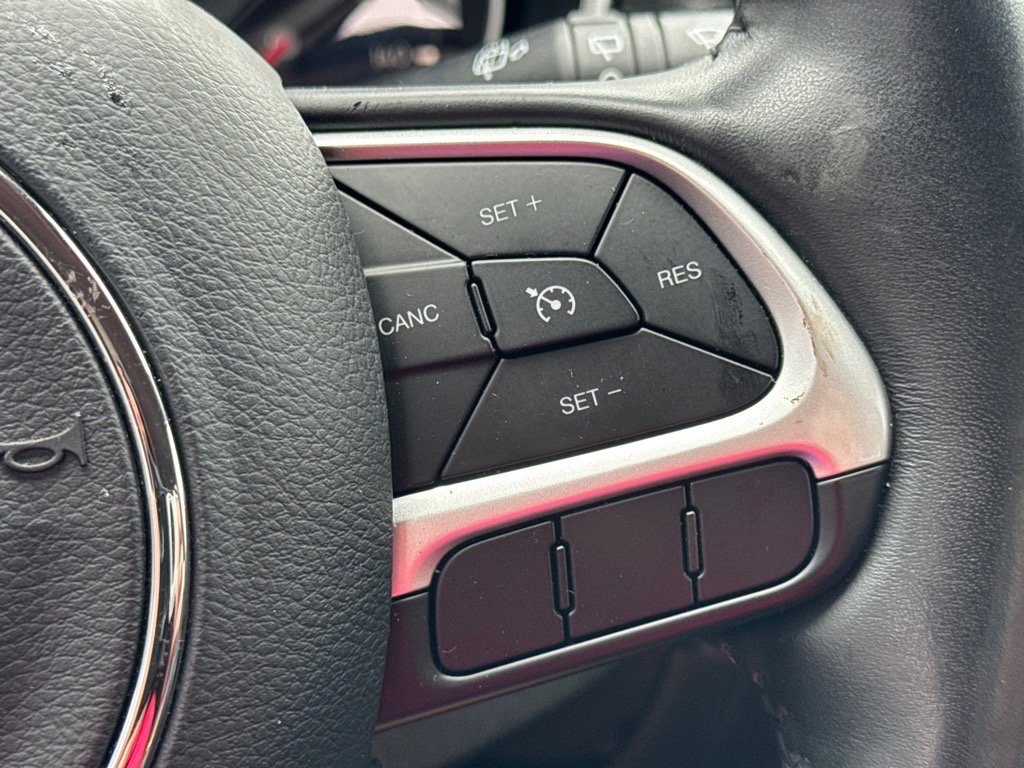 Used 2018 Jeep Compass Latitude w/ Popular Equipment Group image 14