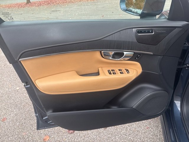 Used 2022 Volvo XC90 T6 Inscription image 16