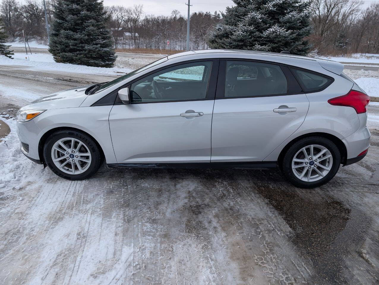 Used 2018 Ford Focus SE image 6