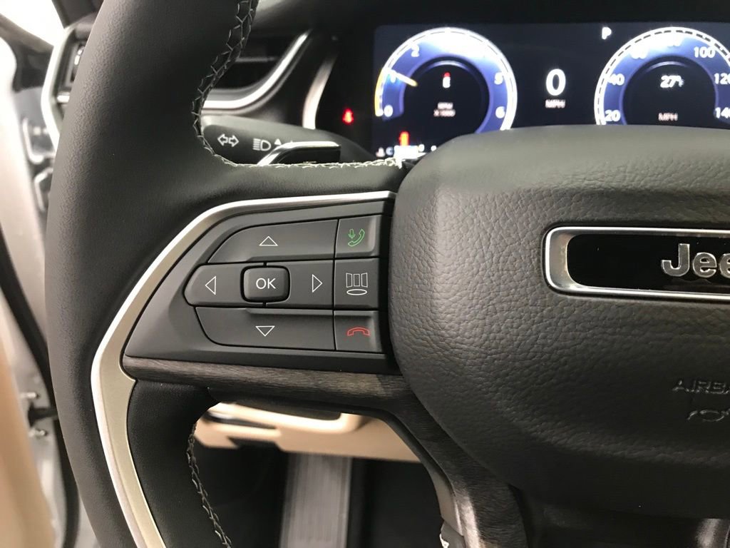 New 2025 Jeep Grand Cherokee L Limited image 15