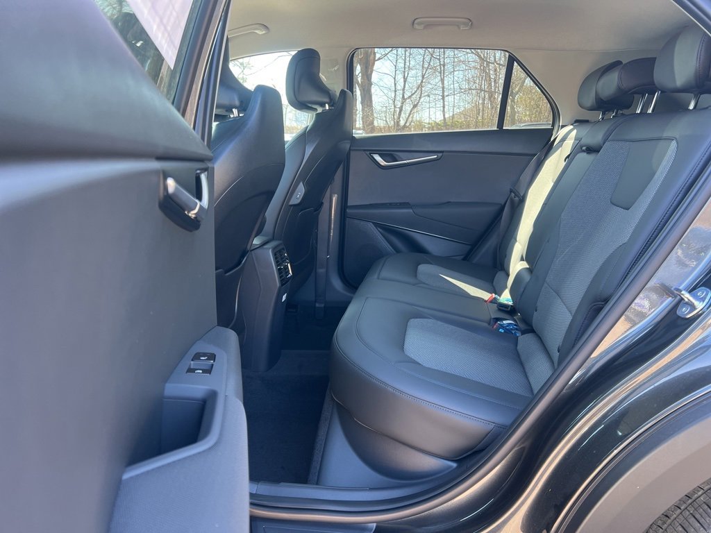 New 2025 Kia Niro EX w/ EX Cold Weather Package image 12