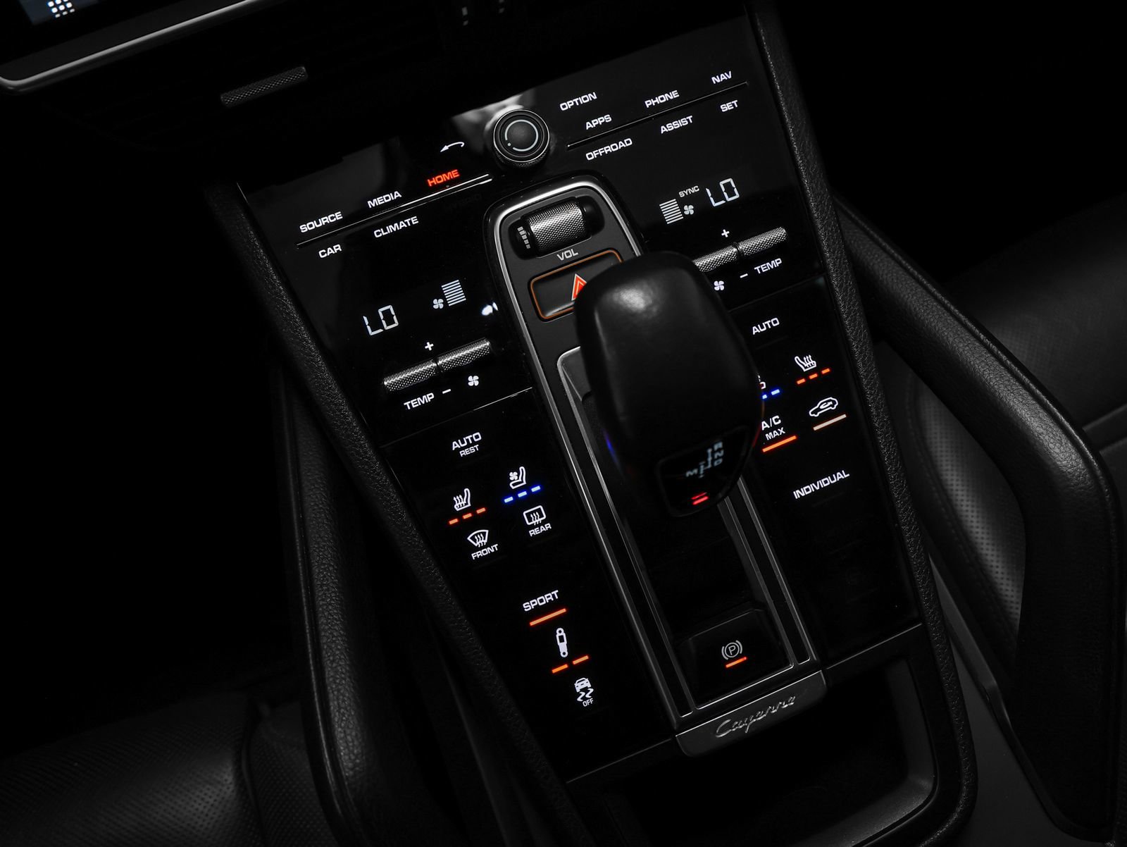 Certified 2019 Porsche Cayenne S image 32