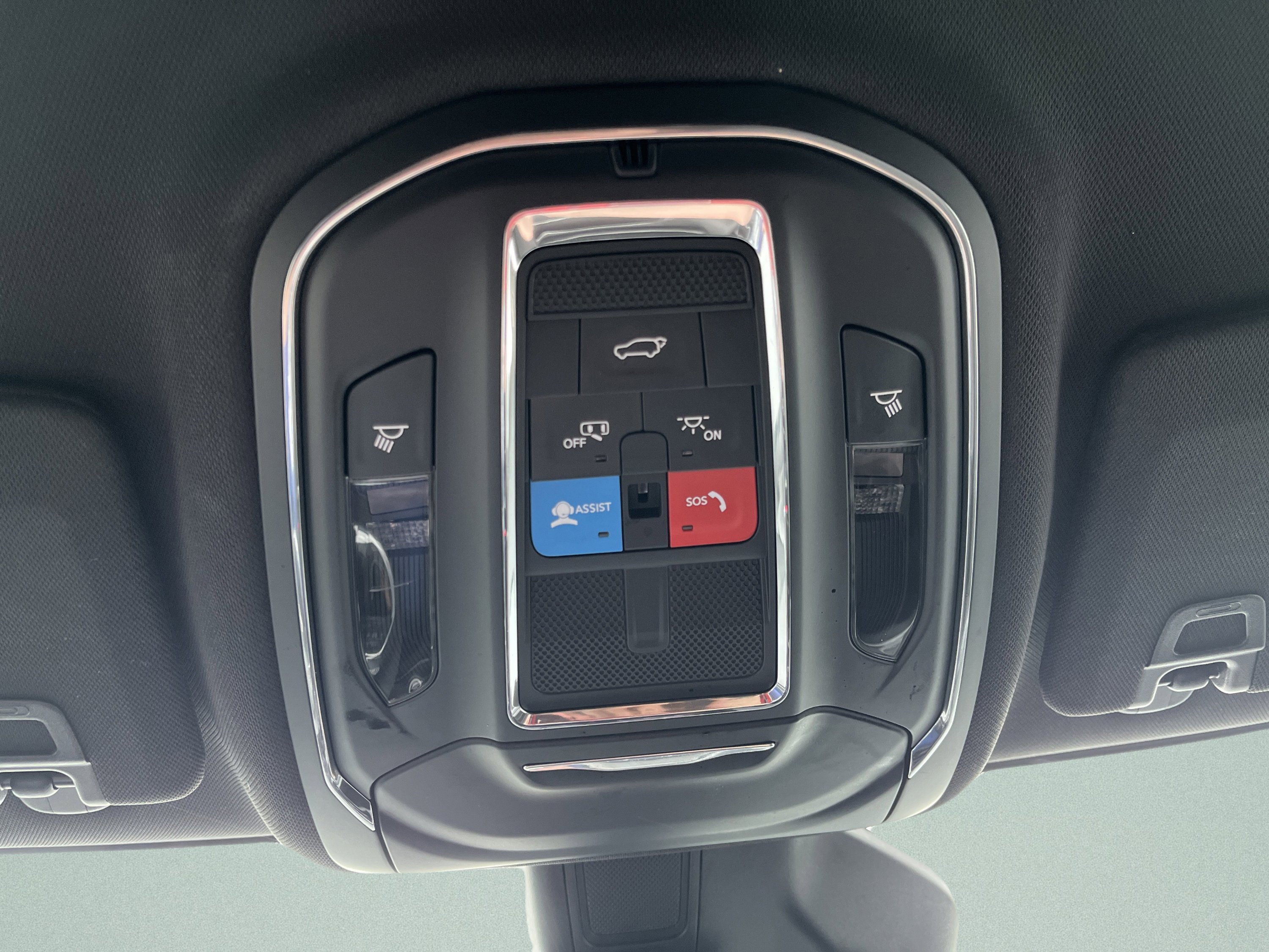 Used 2024 Jeep Grand Cherokee L Laredo w/ Luxury Tech Group I image 20