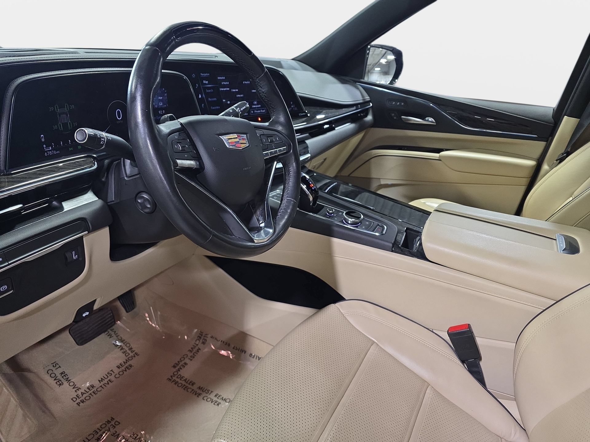Used 2024 Cadillac Escalade Premium Luxury RWD image 16