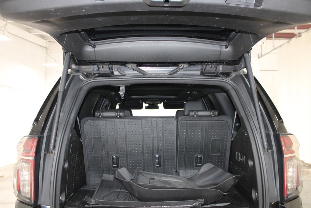 Used 2024 Chevrolet Tahoe Z71 w/ Luxury Package AWD/4WD image 19