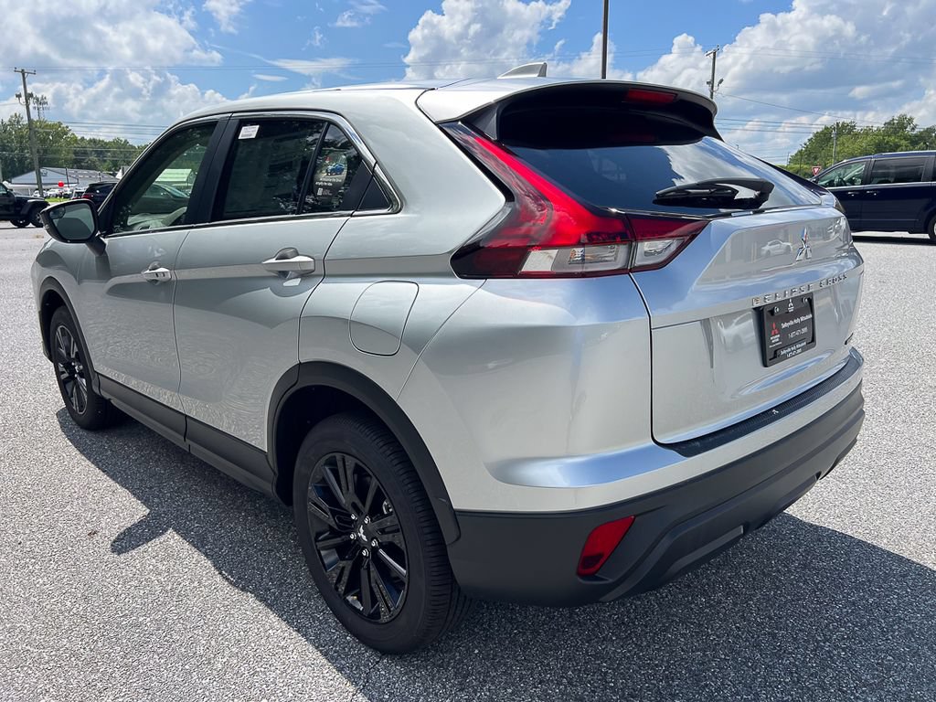 New 2026 Mitsubishi Eclipse Cross LE AWD/4WD image 3