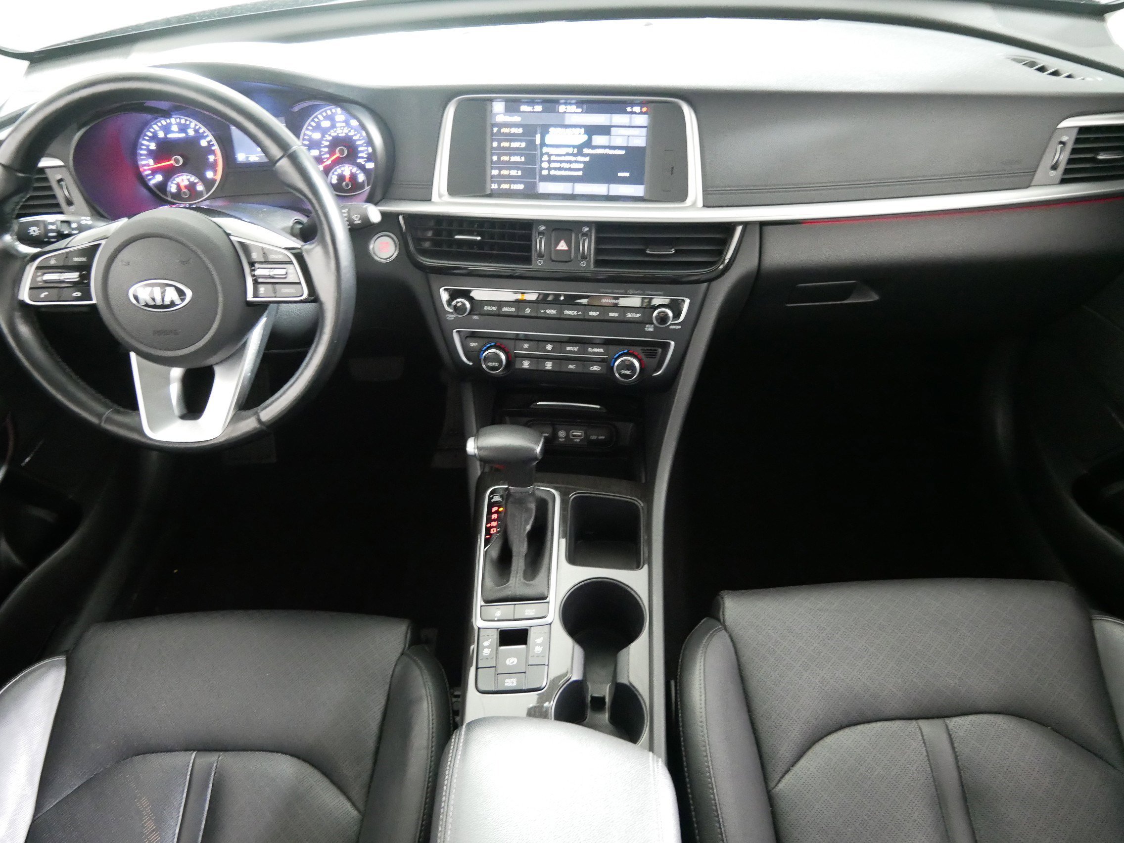 Used 2019 Kia Optima EX w/ EX Premium Package image 10