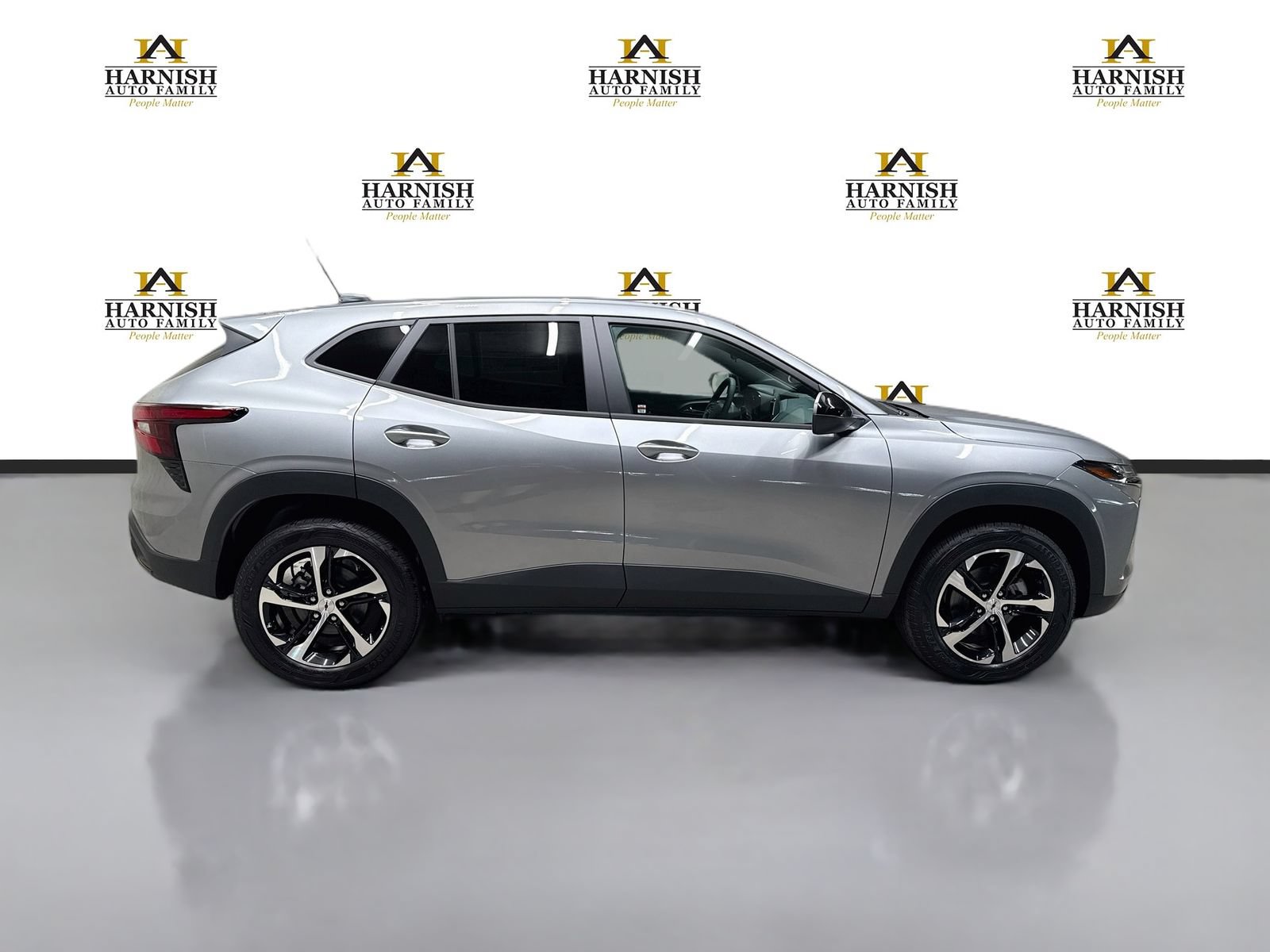 New 2026 Chevrolet Trax RS w/ Driver Confidence Package FWD image 4