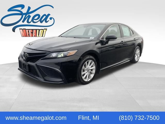Used 2023 Toyota Camry SE