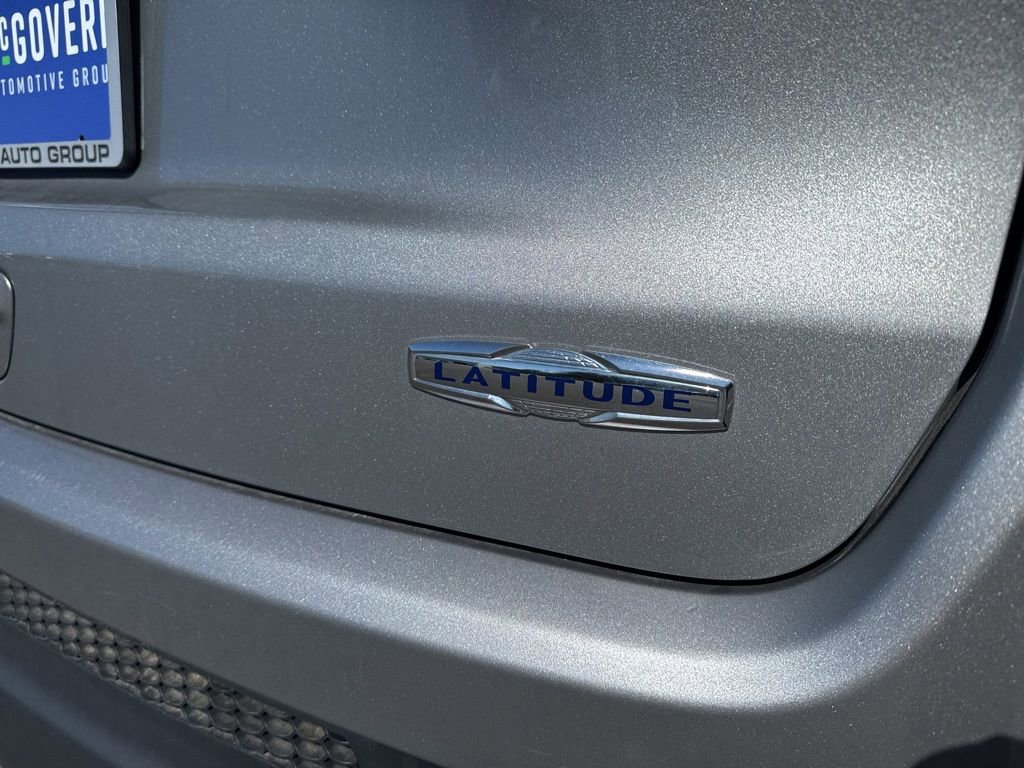 Used 2020 Jeep Compass Latitude w/ Cold Weather Group image 5