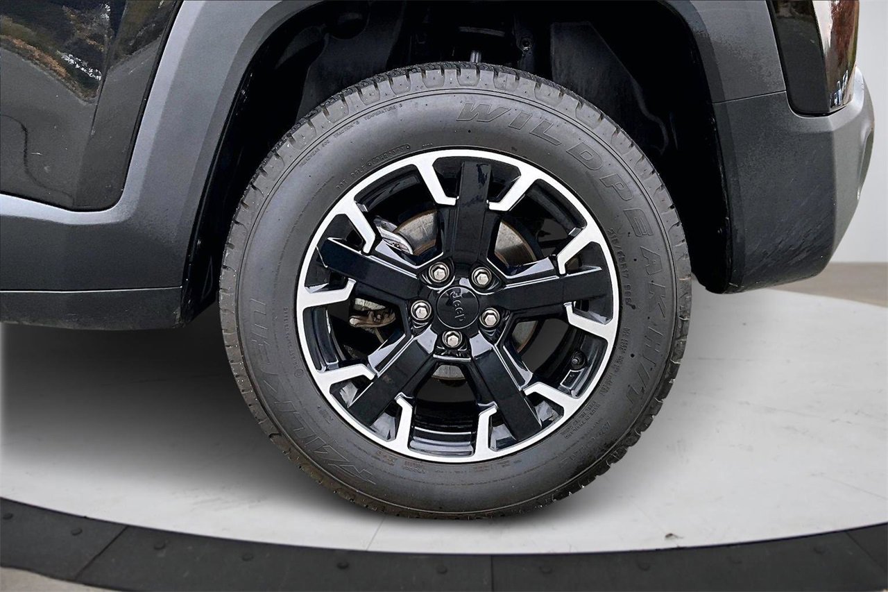 Certified 2023 Jeep Renegade Trailhawk image 34