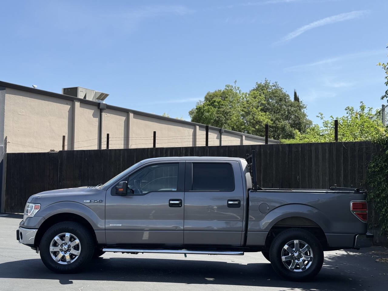 Used 2014 Ford F150 XLT w/ Equipment Group 302A Luxury image 3