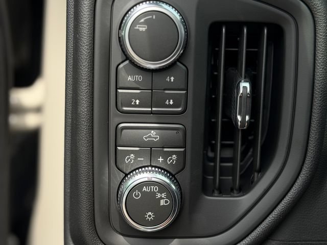 New 2026 GMC Sierra 1500 Pro w/ Graphite Edition AWD/4WD image 18