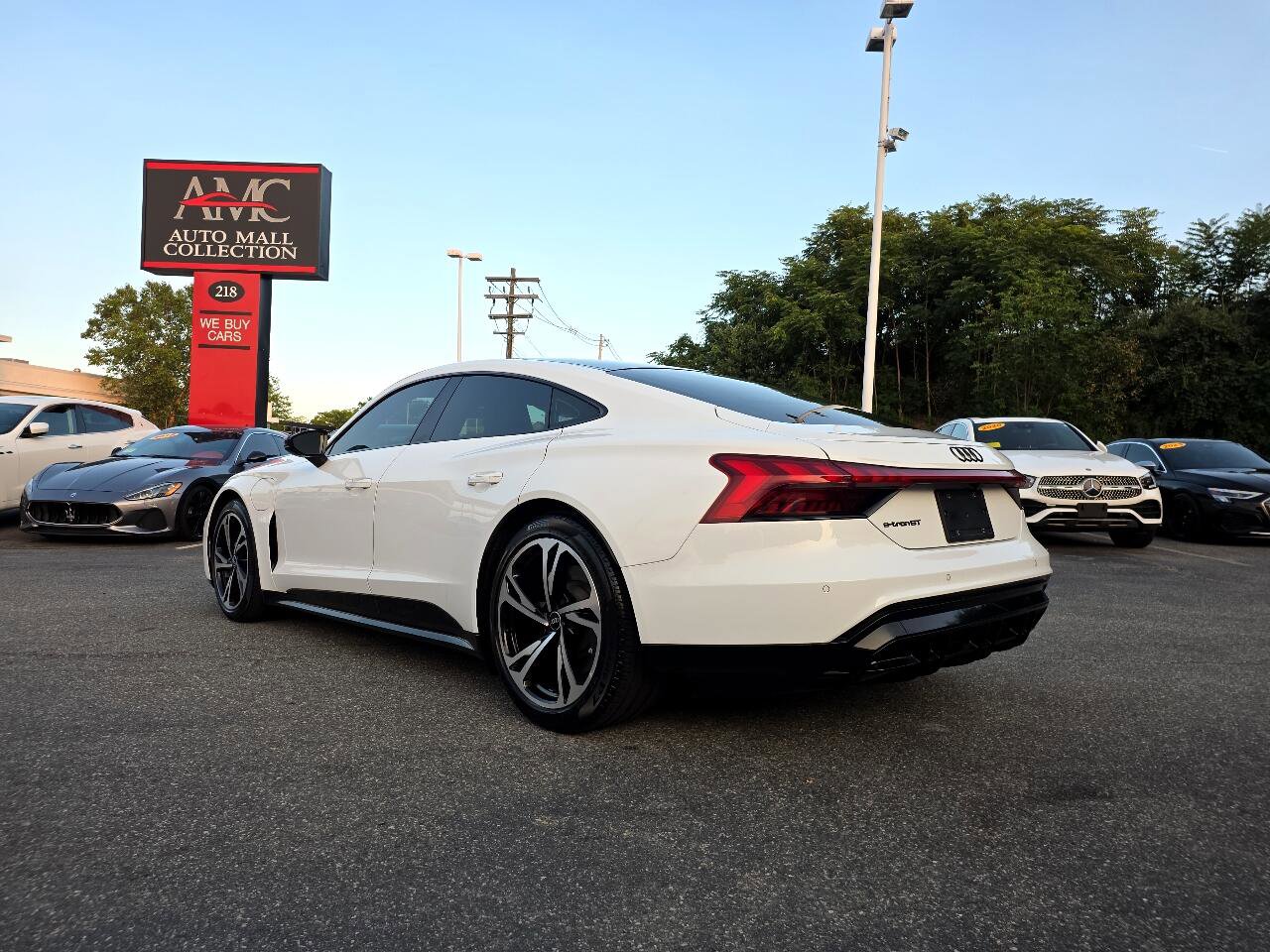 Used 2022 Audi e-tron GT Premium Plus w/ Performance Package image 15