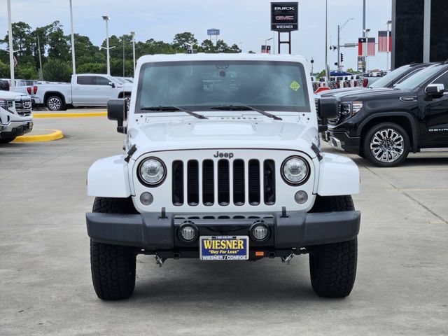 Used 2017 Jeep Wrangler Sahara AWD/4WD image 2