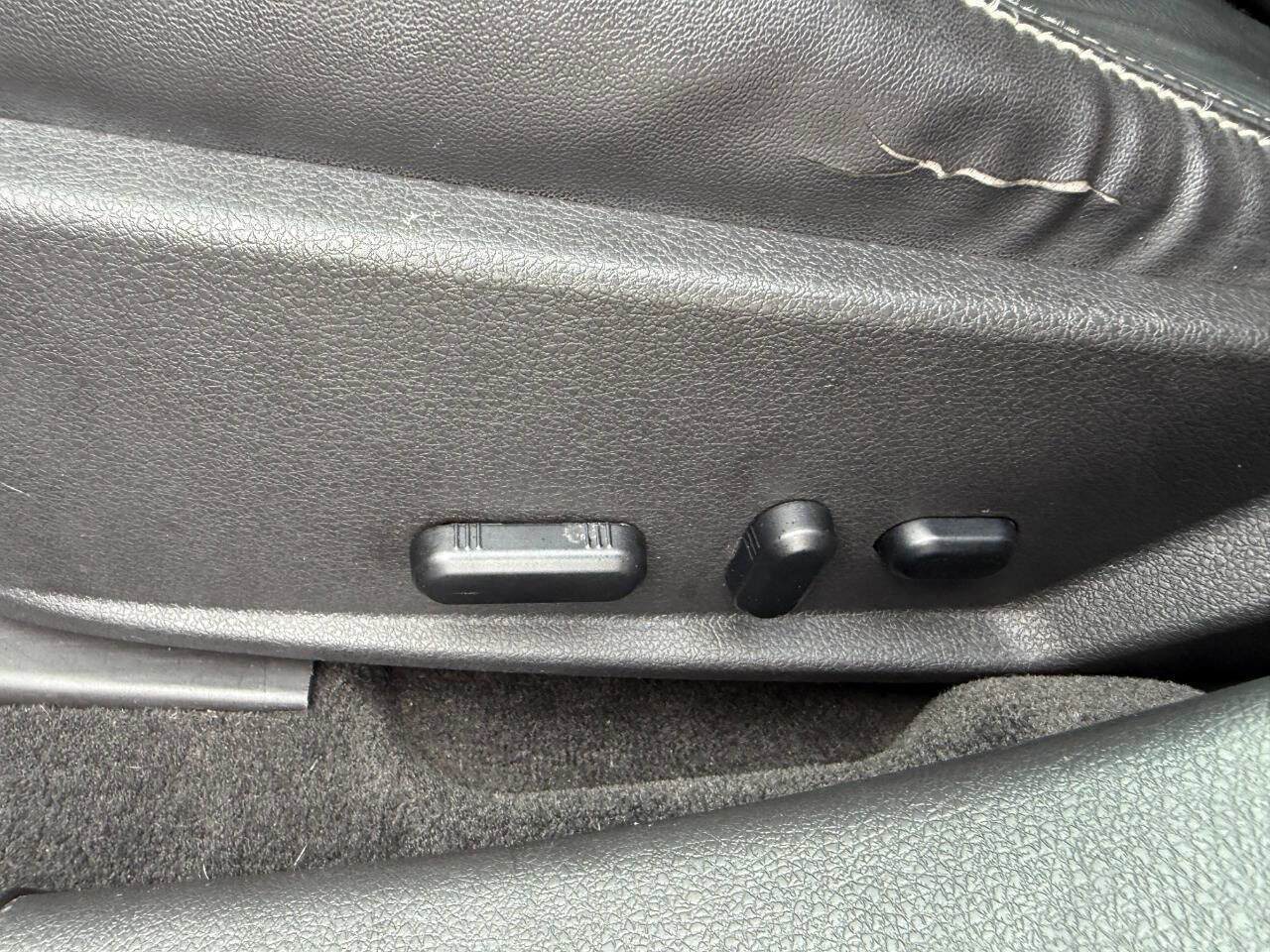 Used 2011 Ford Fusion SEL w/ 302A Rapid Spec Order Code image 19